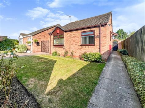 2 bedroom <b>bungalow</b> <b>for sale</b> in Wychwood Avenue, <b>Coventry</b>, West Midlands, CV3 for £325,000. . Bungalows for sale coventry
